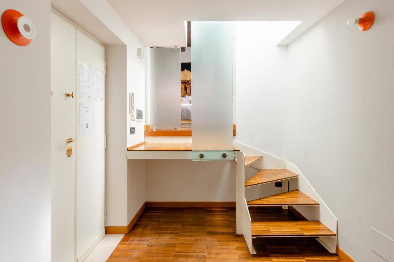Just Here Apartments - La mansarda Bari Extérieur photo