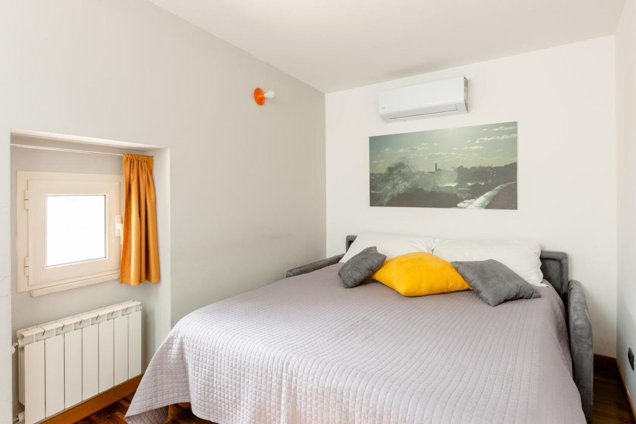 Just Here Apartments - La mansarda Bari Extérieur photo
